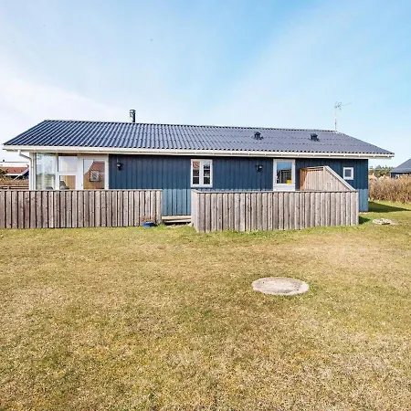 Serene Holiday Home In Jutland With Terrace Tatil Evi *